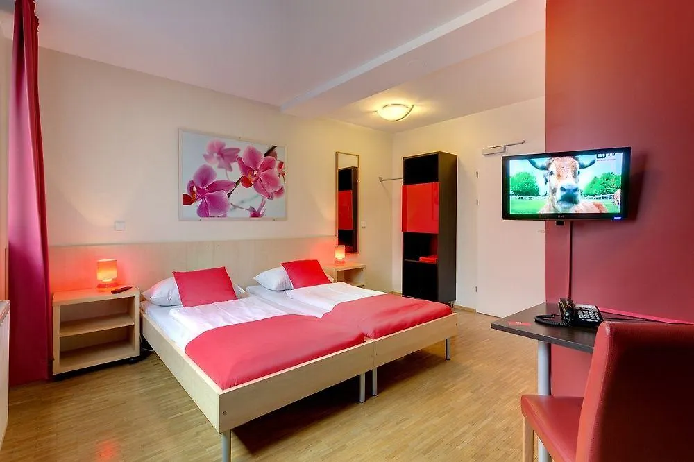 Meininger Hotel Wien Hauptbahnhof ウィーン