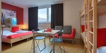 Meininger Hotel Wien Hauptbahnhof ウィーン