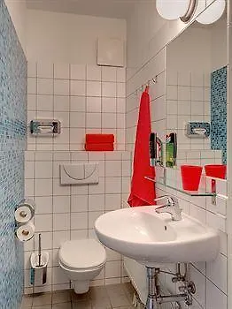 Meininger Hotel Wien Hauptbahnhof
