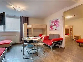 Meininger Hotel Wien Hauptbahnhof 3*, ウィーン
