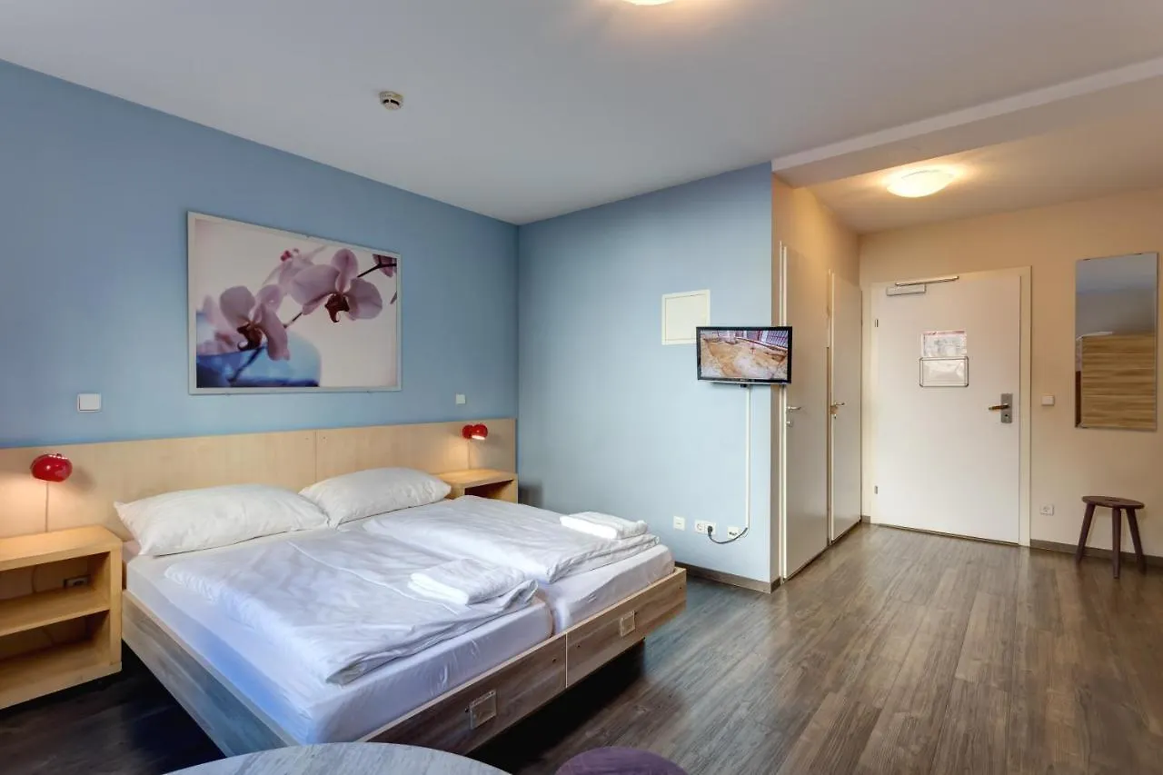 Meininger Hotel Wien Hauptbahnhof