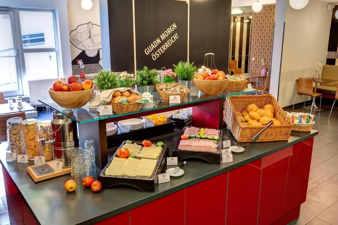 Meininger Hotel Wien Hauptbahnhof
