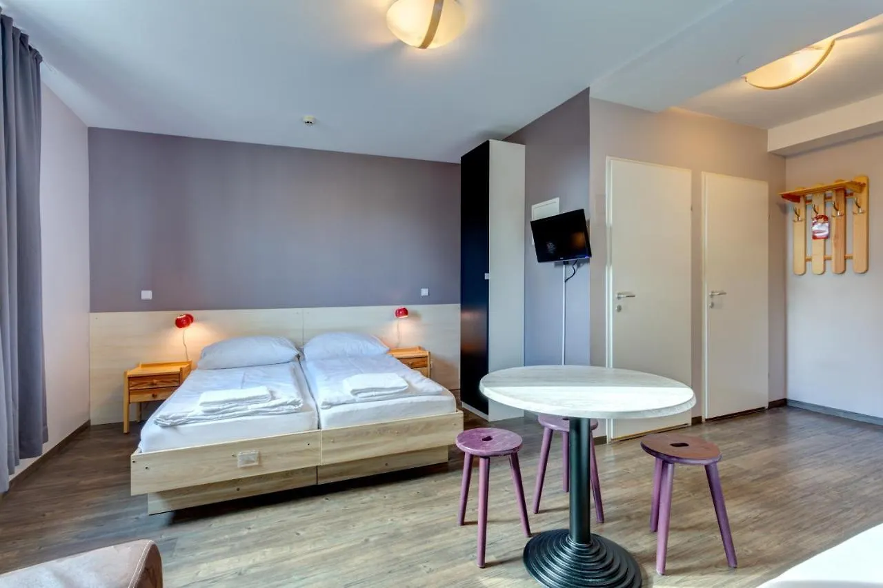 Meininger Hotel Wien Hauptbahnhof